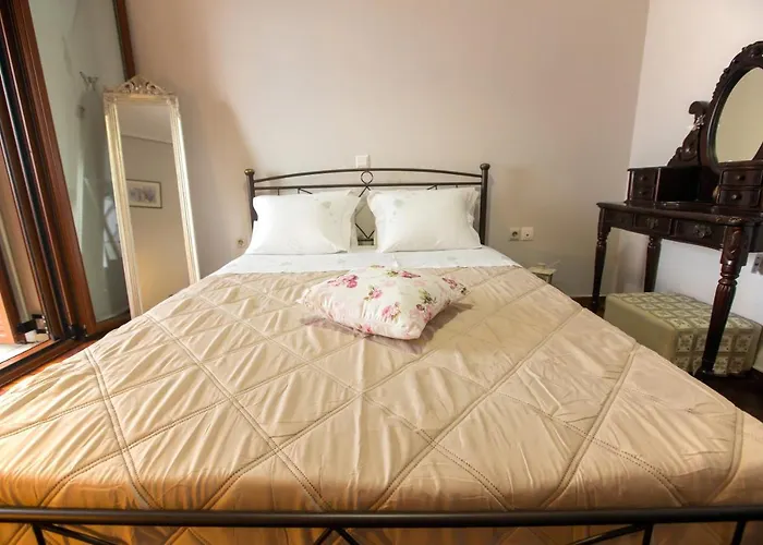 Villa Aloelia - 3Bd,Garden & Bbq Near Corfu Town