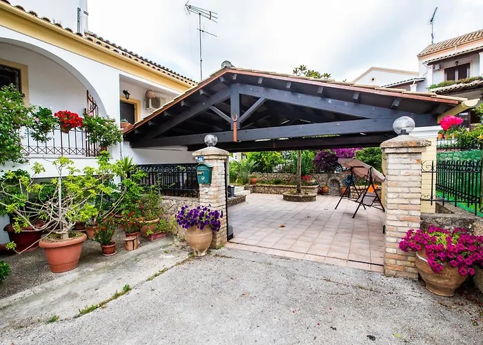 Villa Aloelia - 3Bd,Garden & Bbq Near Corfu Town *